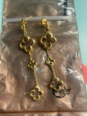 Mouawad By Heidi Klum Clover Gold Drop Earrings